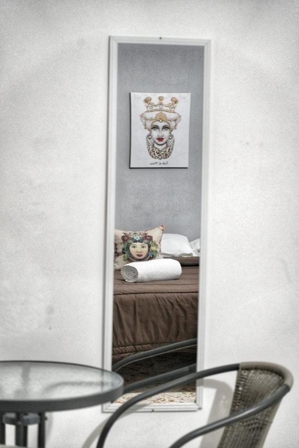 La Casa Del Moro - Al Politeama Bed & Breakfast Palermo Eksteriør bilde